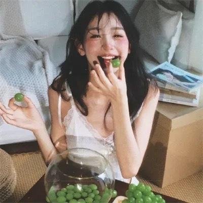 让叶兰在空中飞舞